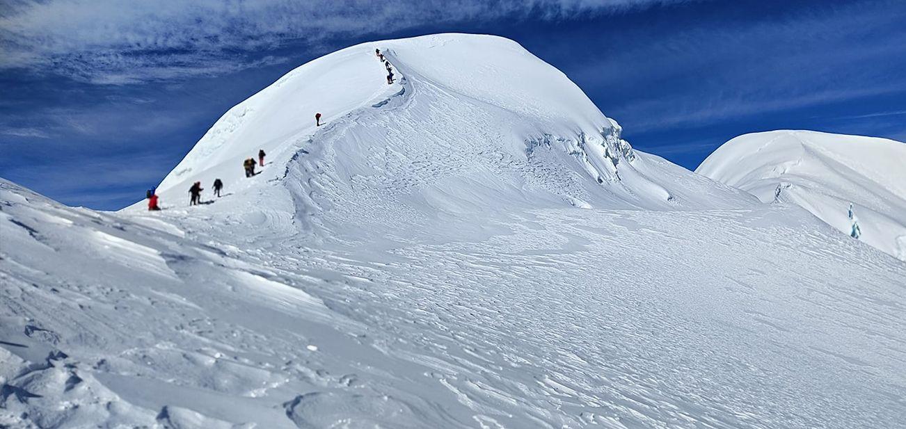 Mera Peak Climbing (6654m.)
